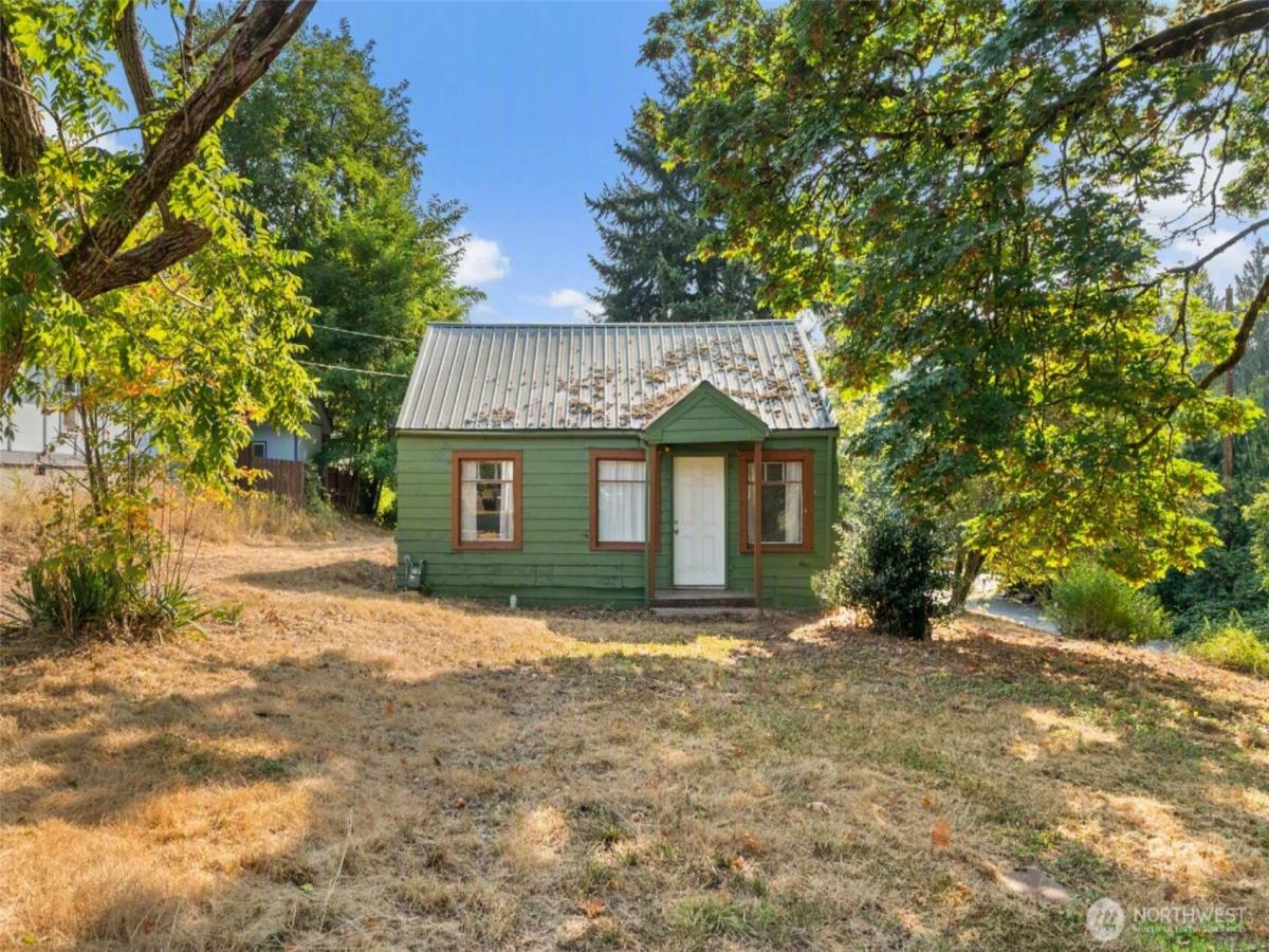 MLS #NWM2573050 image #0
