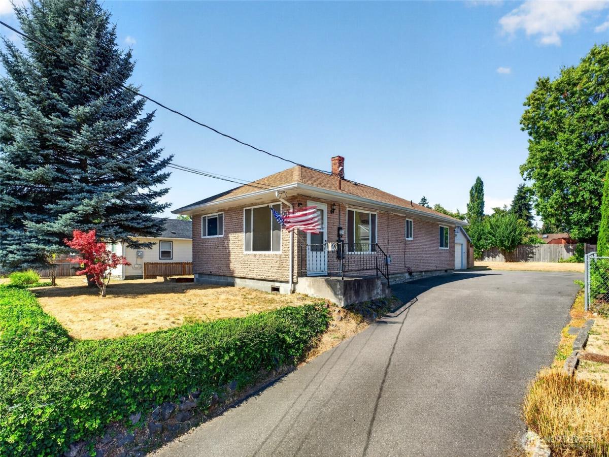 MLS #NWM2573556 image #0