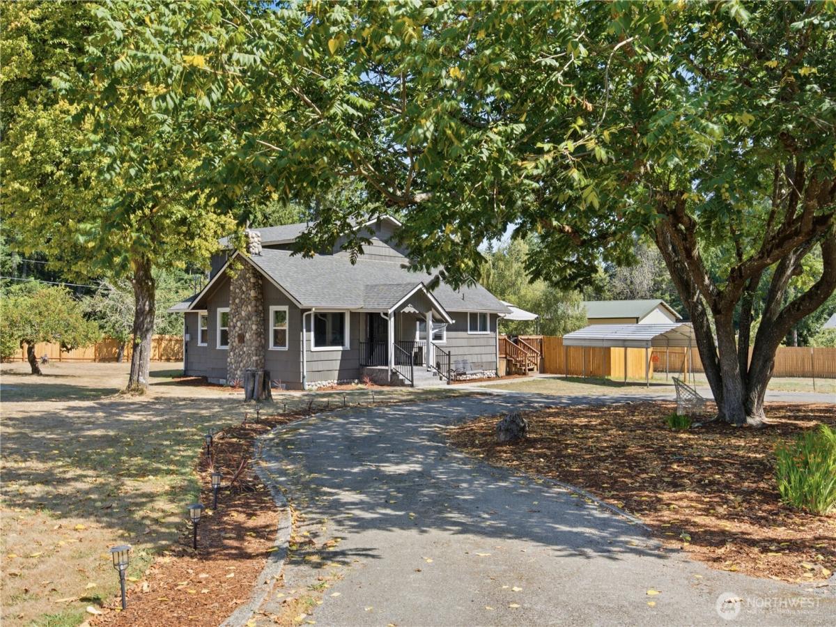 MLS #NWM2573648 image #0