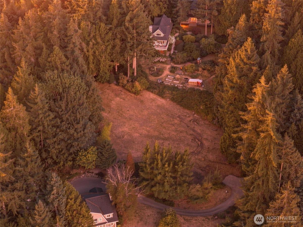 MLS #NWM2574264 image #0
