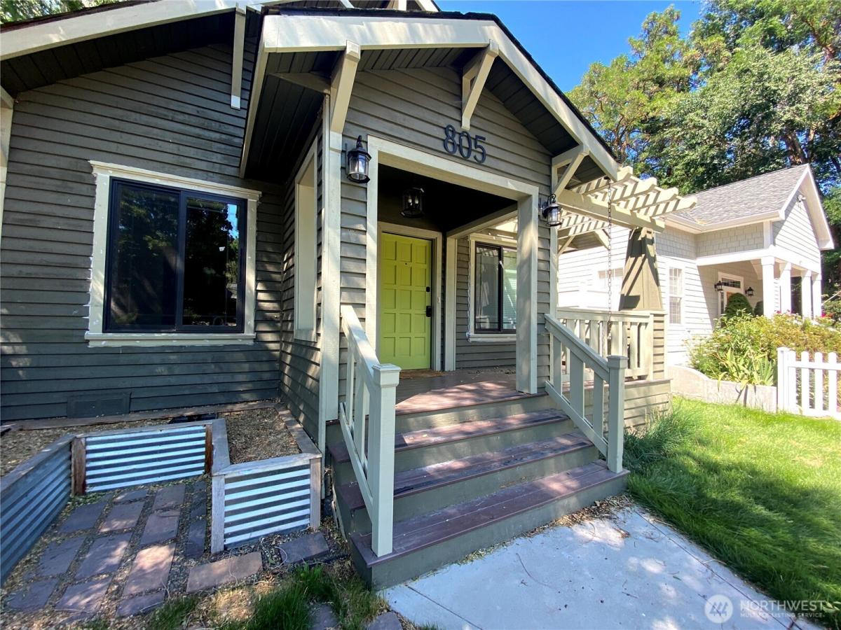 MLS #NWM2574273 image #0