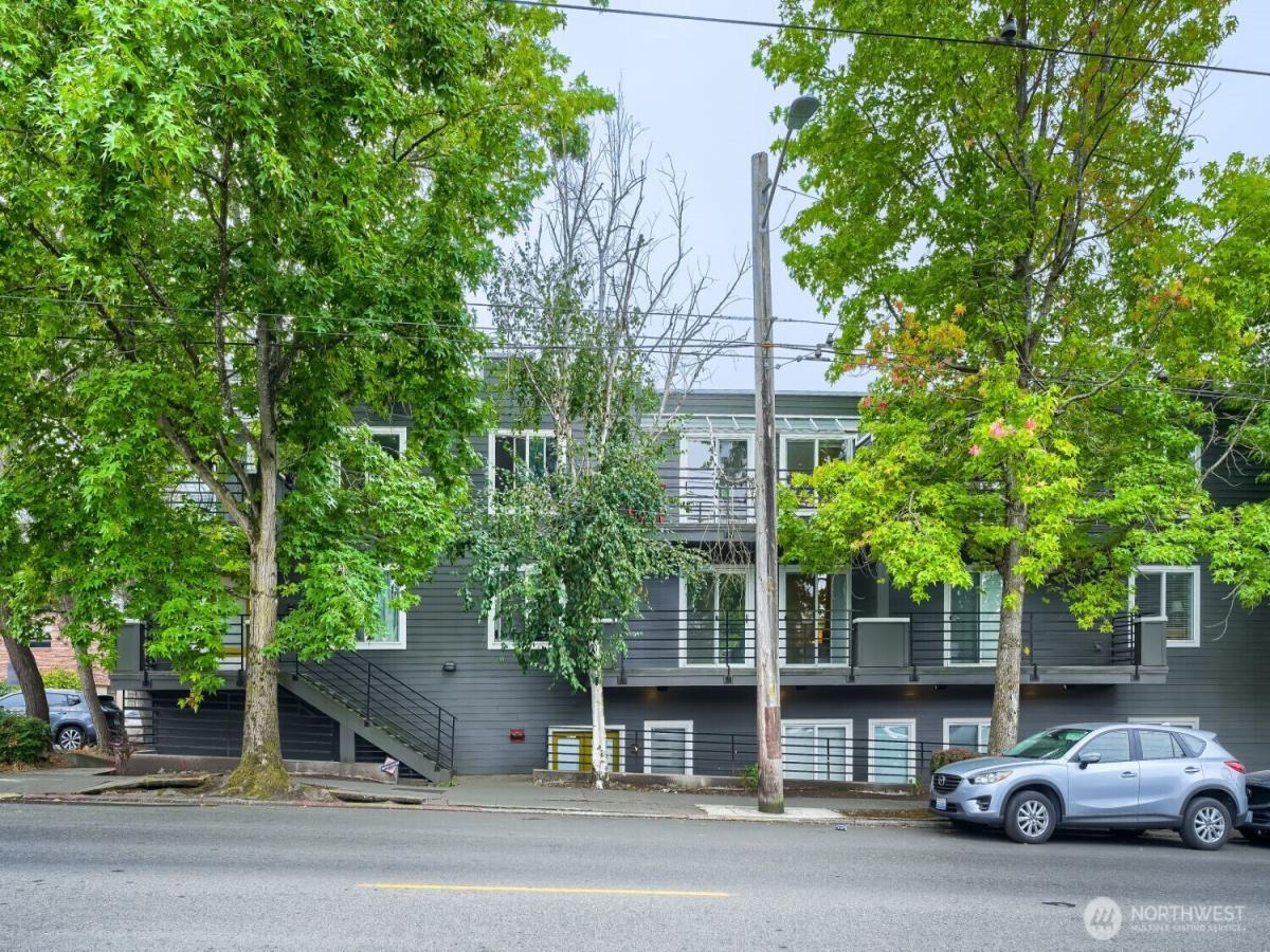 MLS #NWM2574280 image #0
