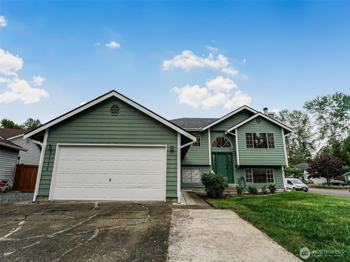 MLS #NWM2574662 image #0