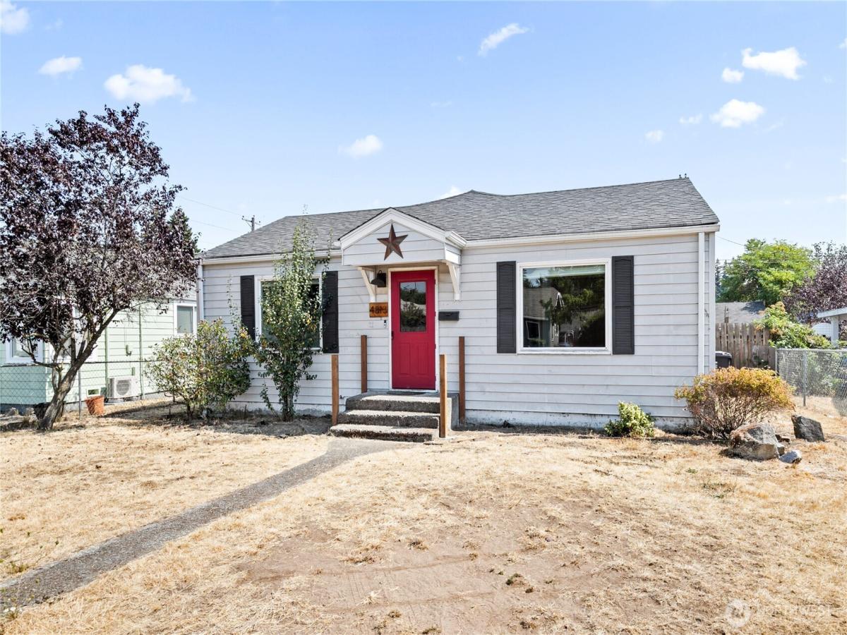 MLS #NWM2575037 image #0