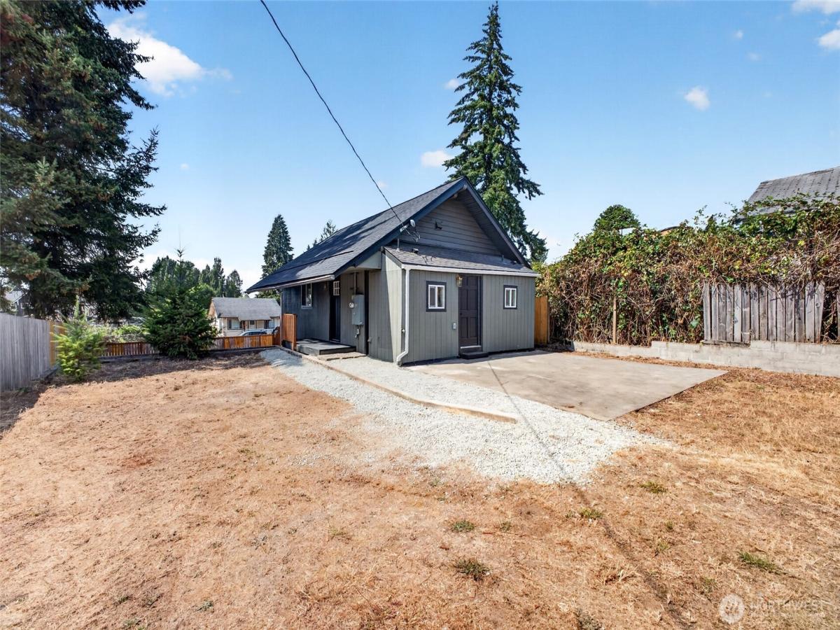 MLS #NWM2575159 image #0