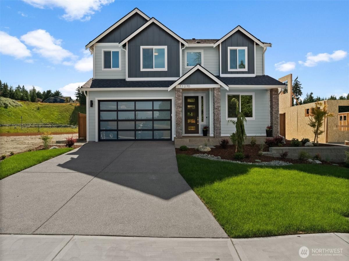 MLS #NWM2575239 image #0