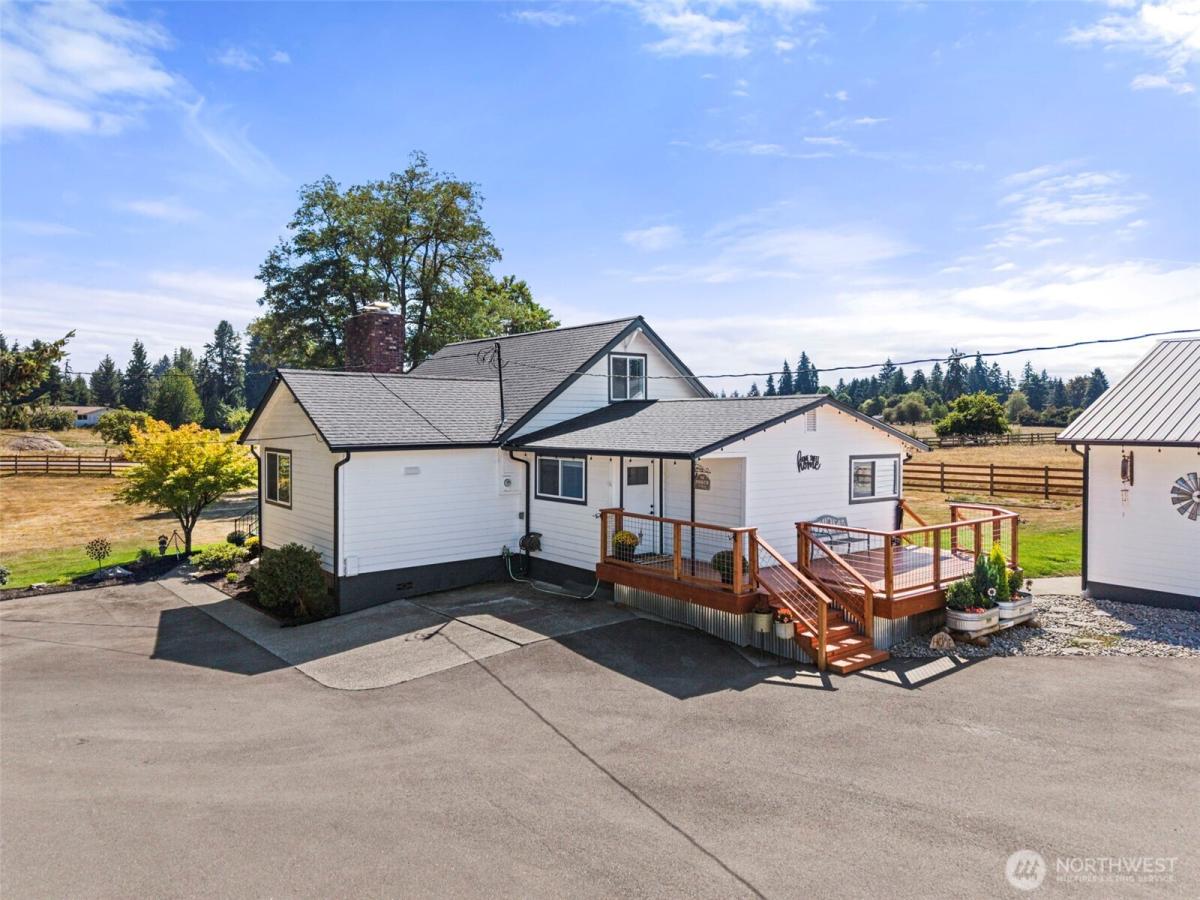 MLS #NWM2575698 image #0
