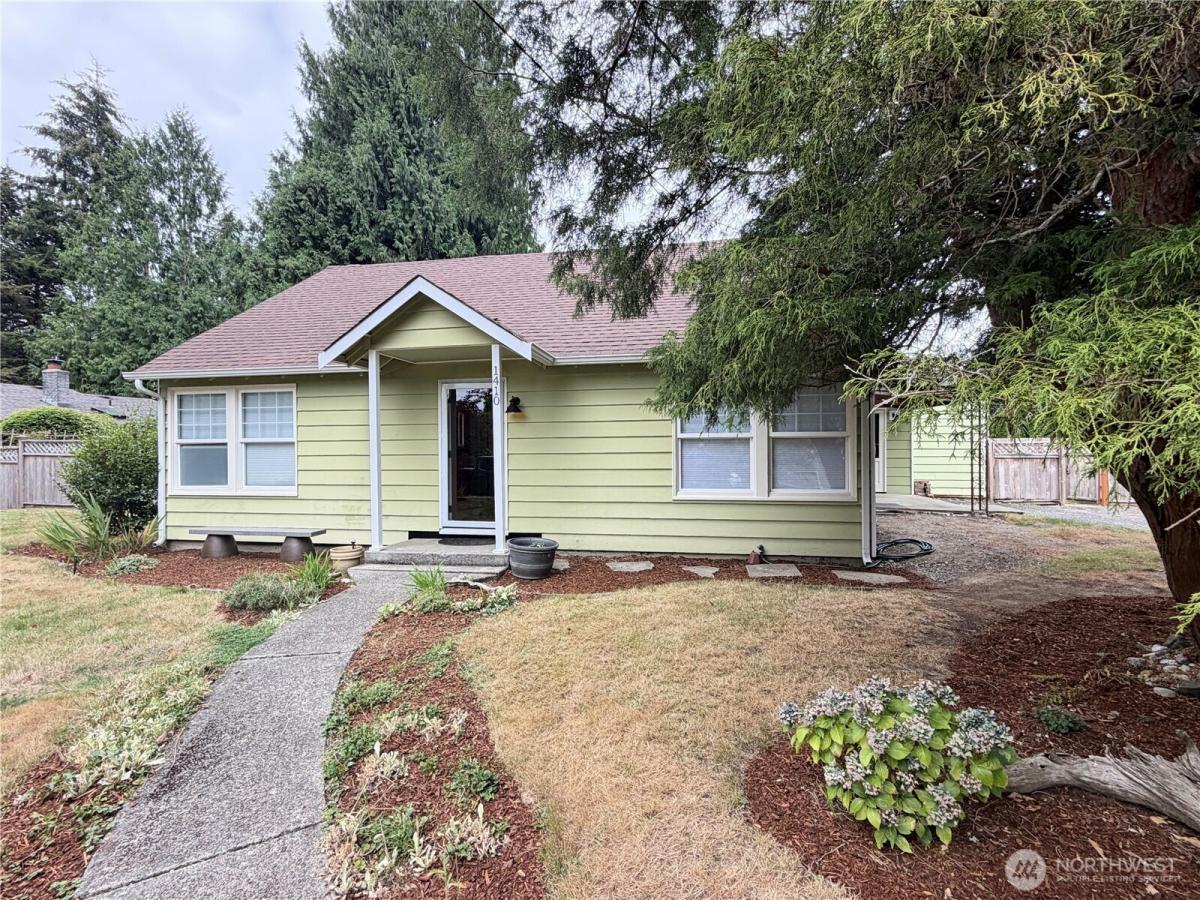 MLS #NWM2575823 image #0