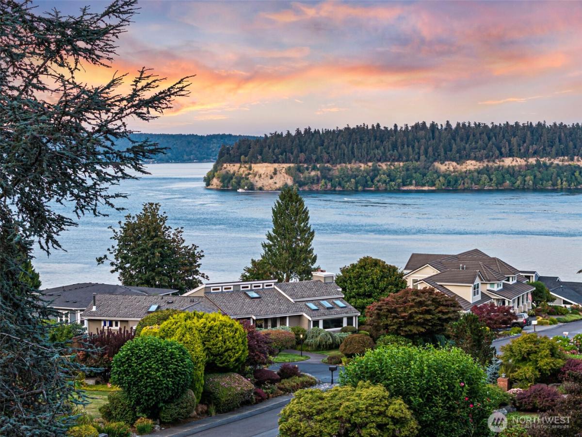 MLS #NWM2575834 image #0