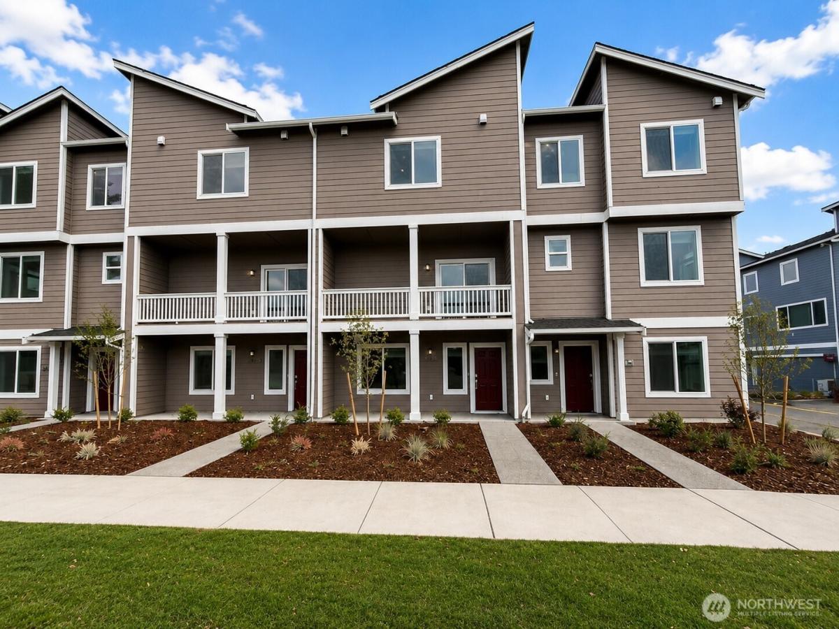 MLS #NWM2576113 image #0