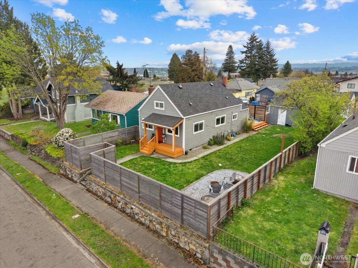 MLS #NWM2576122 image #0