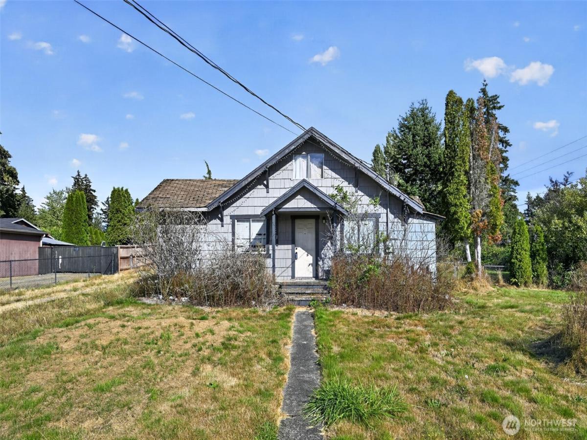 MLS #NWM2576146 image #0