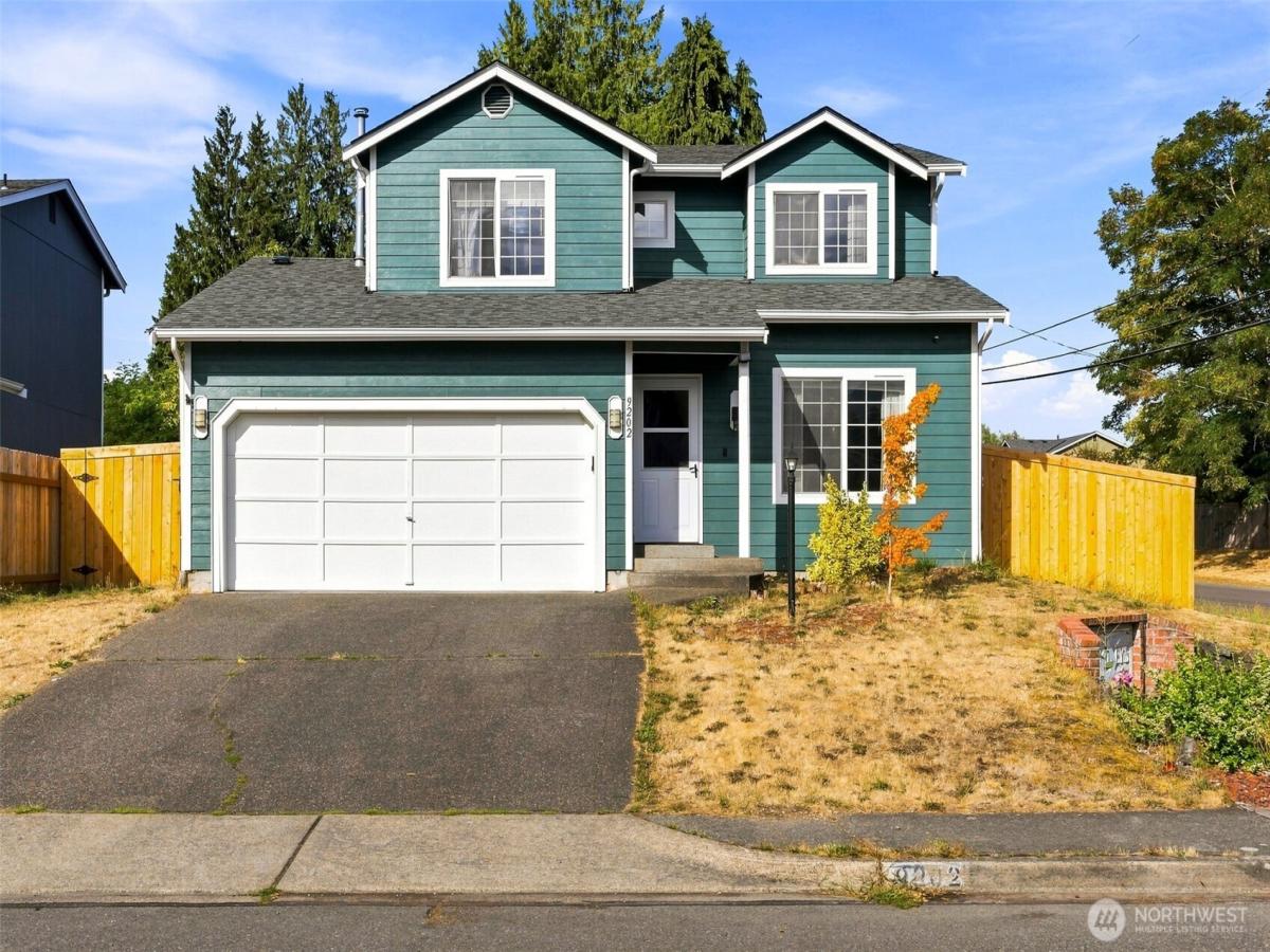 MLS #NWM2576154 image #0