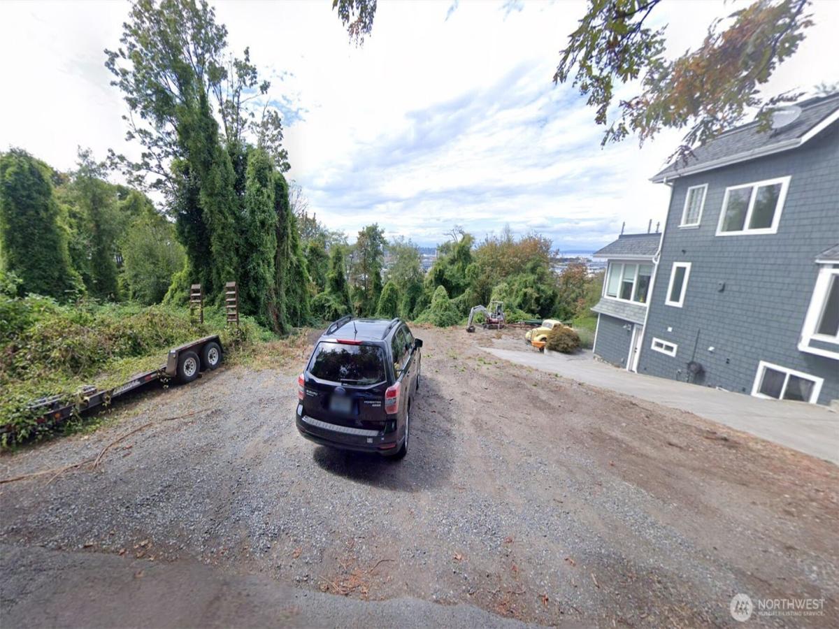 MLS #NWM2576228 image #0
