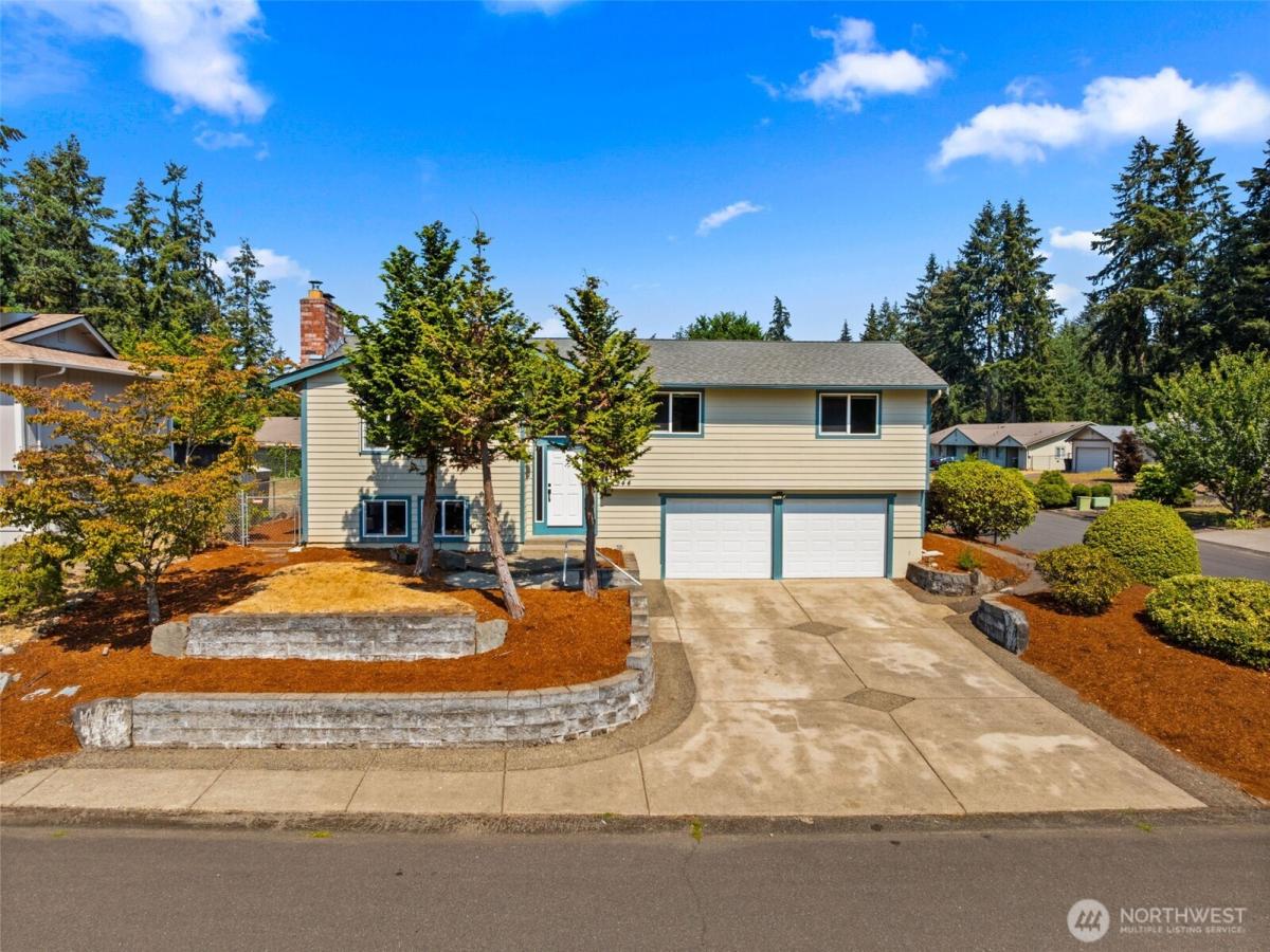 MLS #NWM2576540 image #0