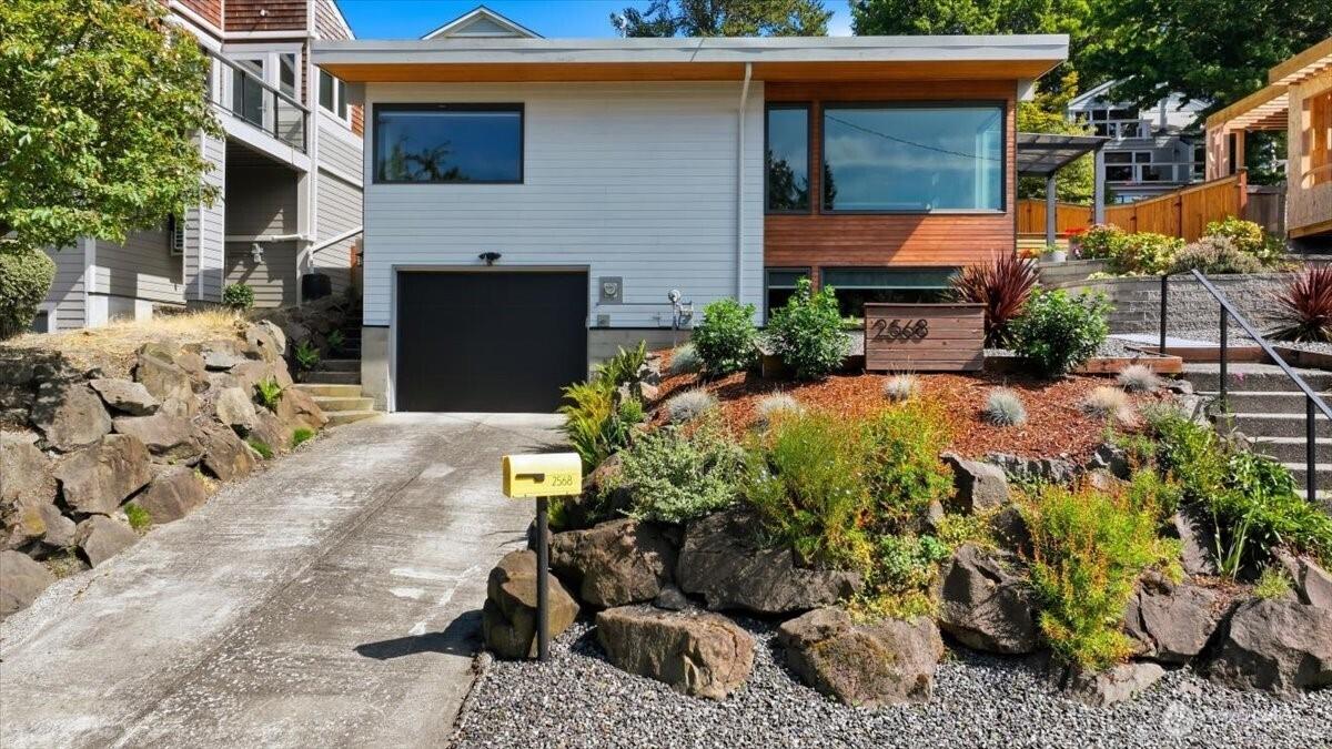 MLS #NWM2576648 image #0
