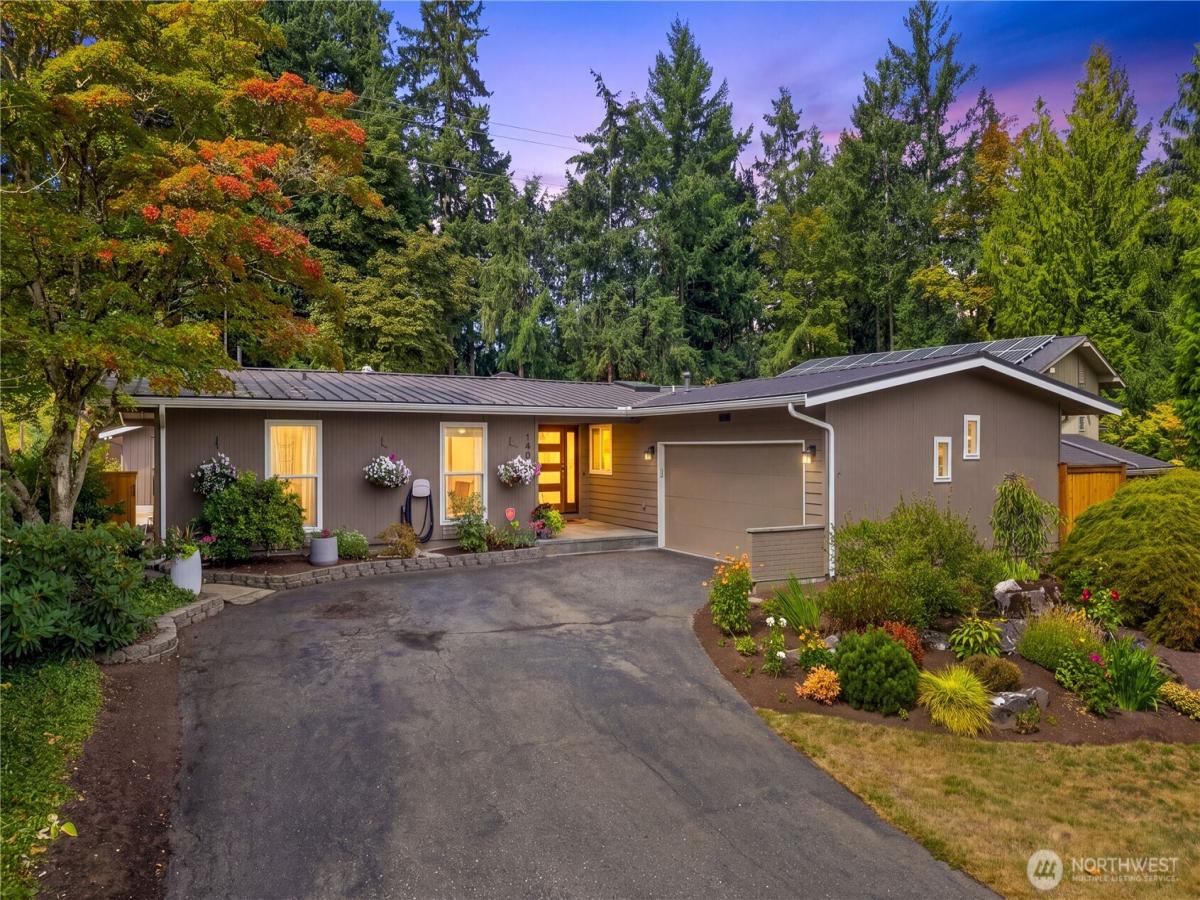 MLS #NWM2576670 image #0
