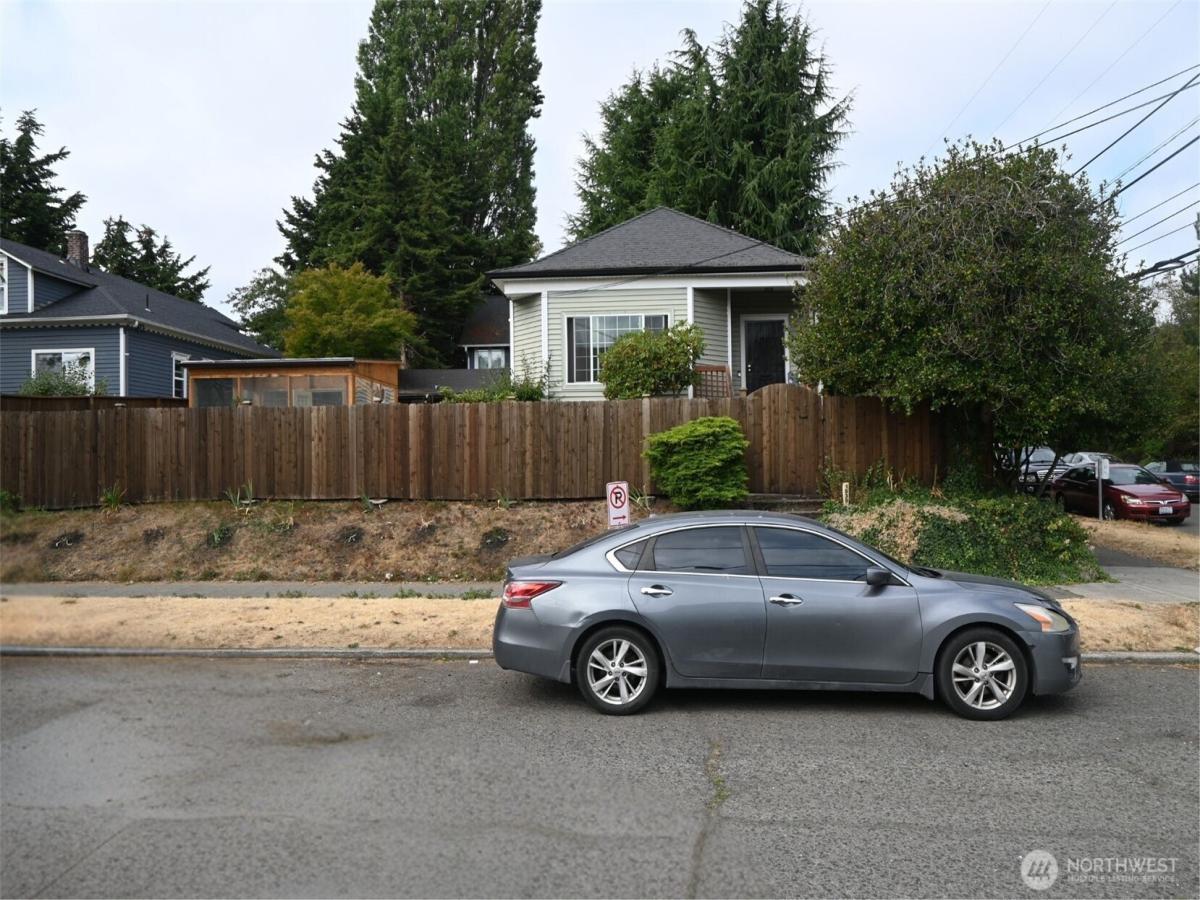 MLS #NWM2576728 image #0