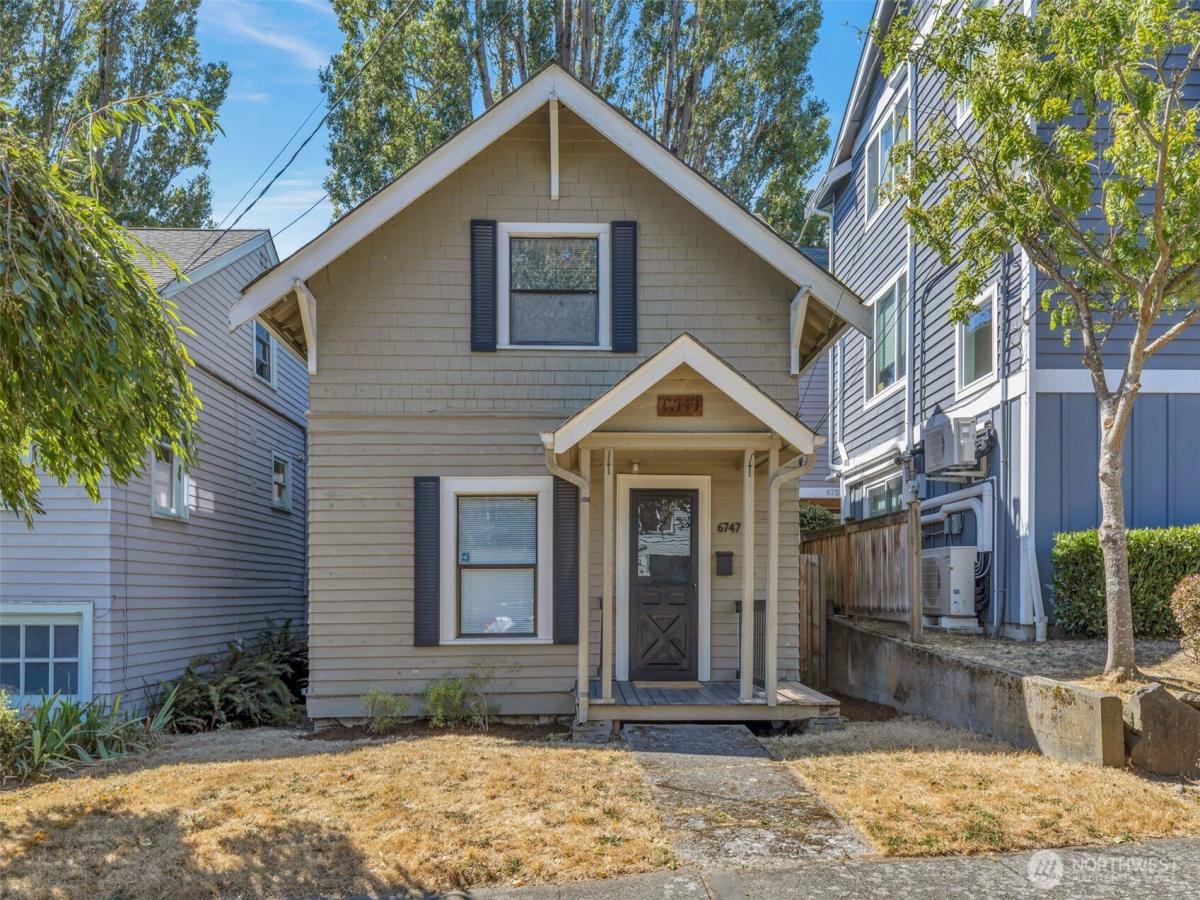 MLS #NWM2576753 image #0