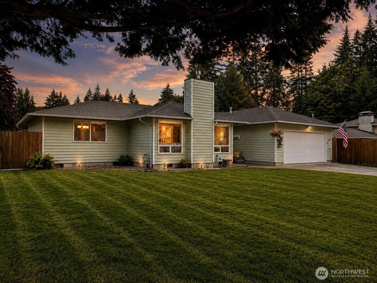 MLS #NWM2576788 image #0