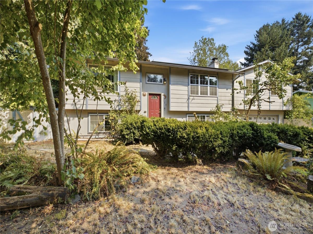 MLS #NWM2576964 image #0