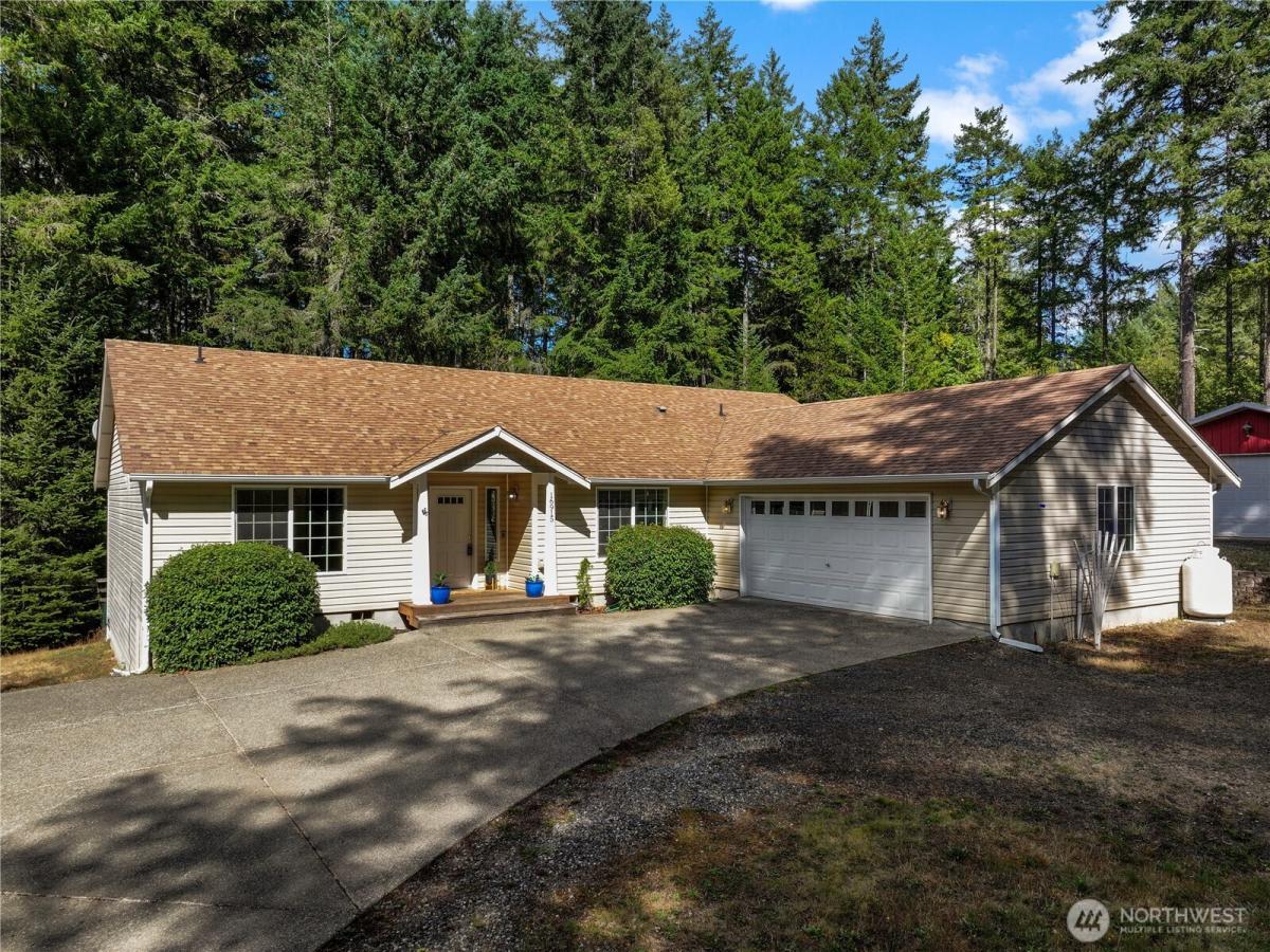 MLS #NWM2577544 image #0