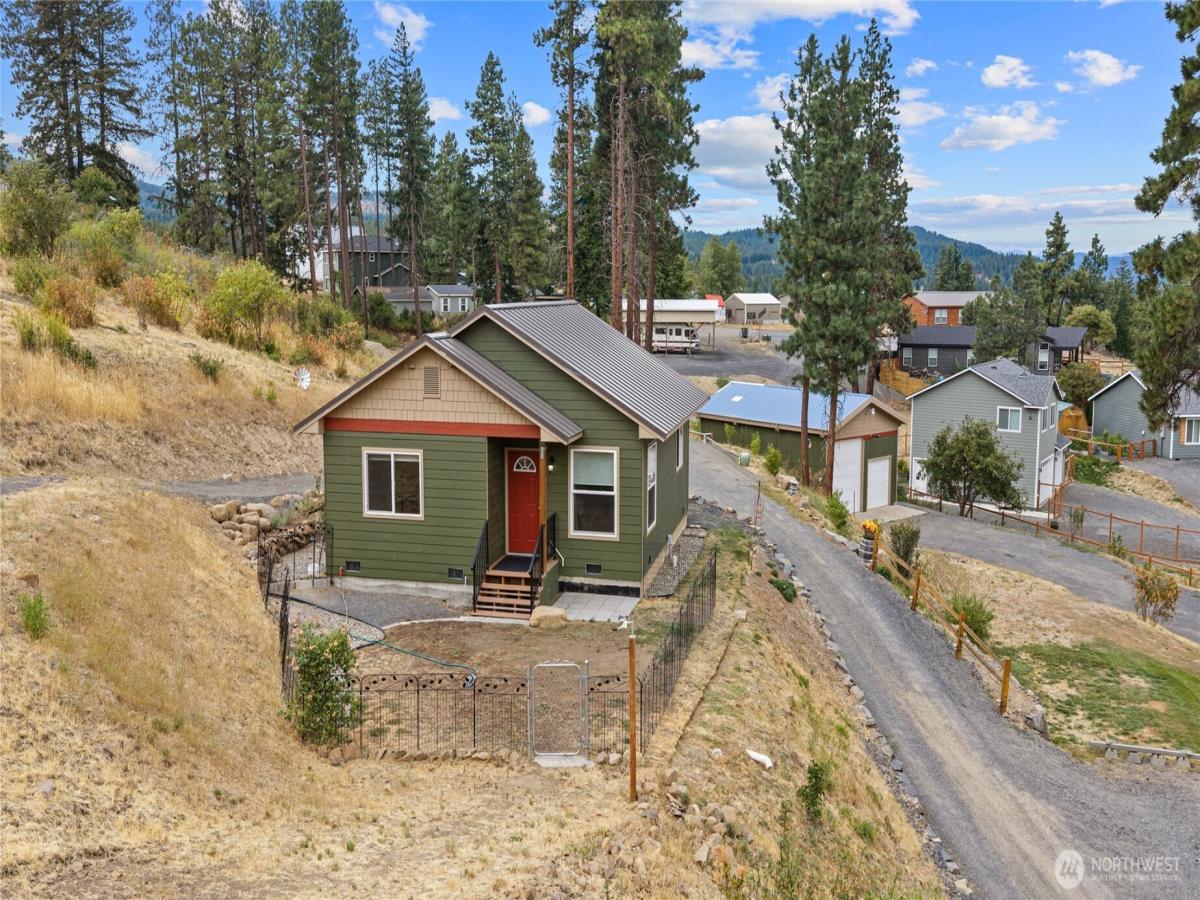 MLS #NWM2578032 image #0