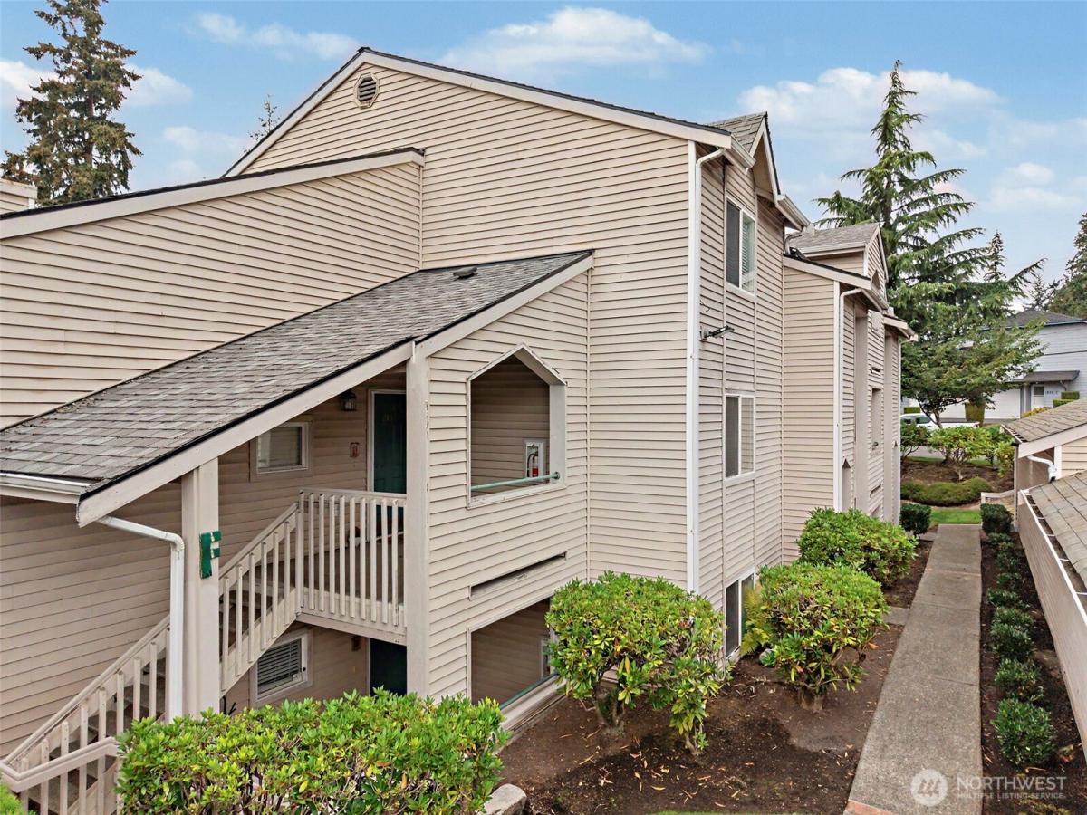 MLS #NWM2578085 image #0