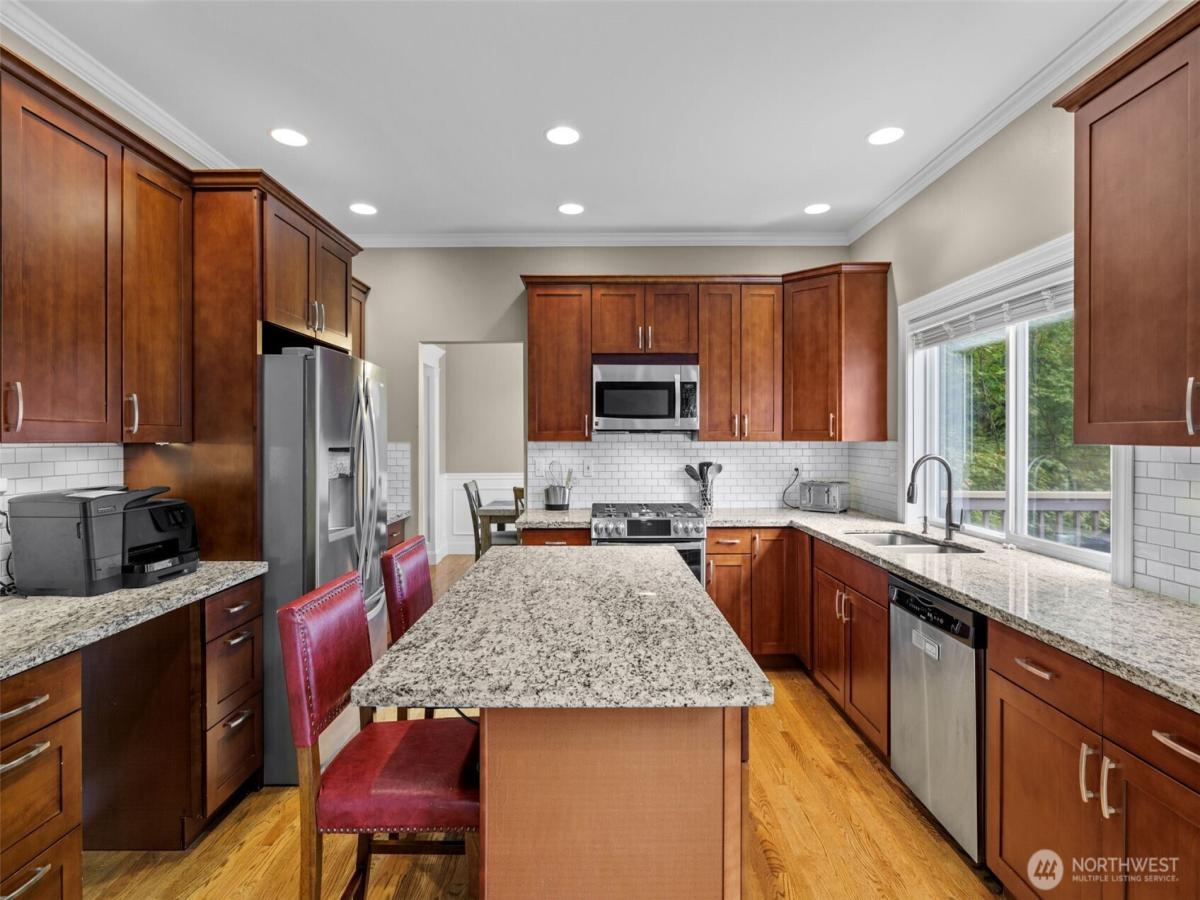 MLS #NWM2578294 image #0