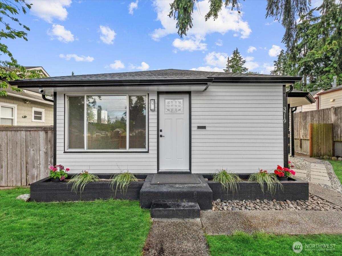 MLS #NWM2578839 image #0