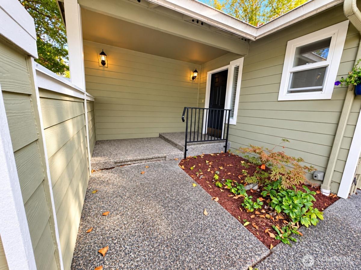 MLS #NWM2579615 image #0