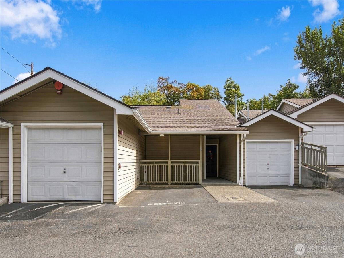 MLS #NWM2581080 image #0