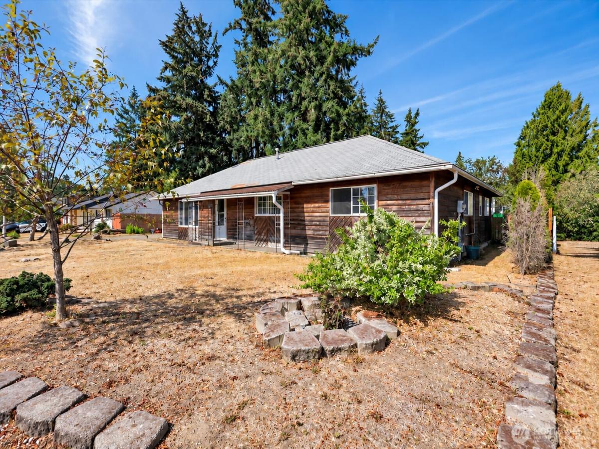 MLS #NWM2581225 image #0