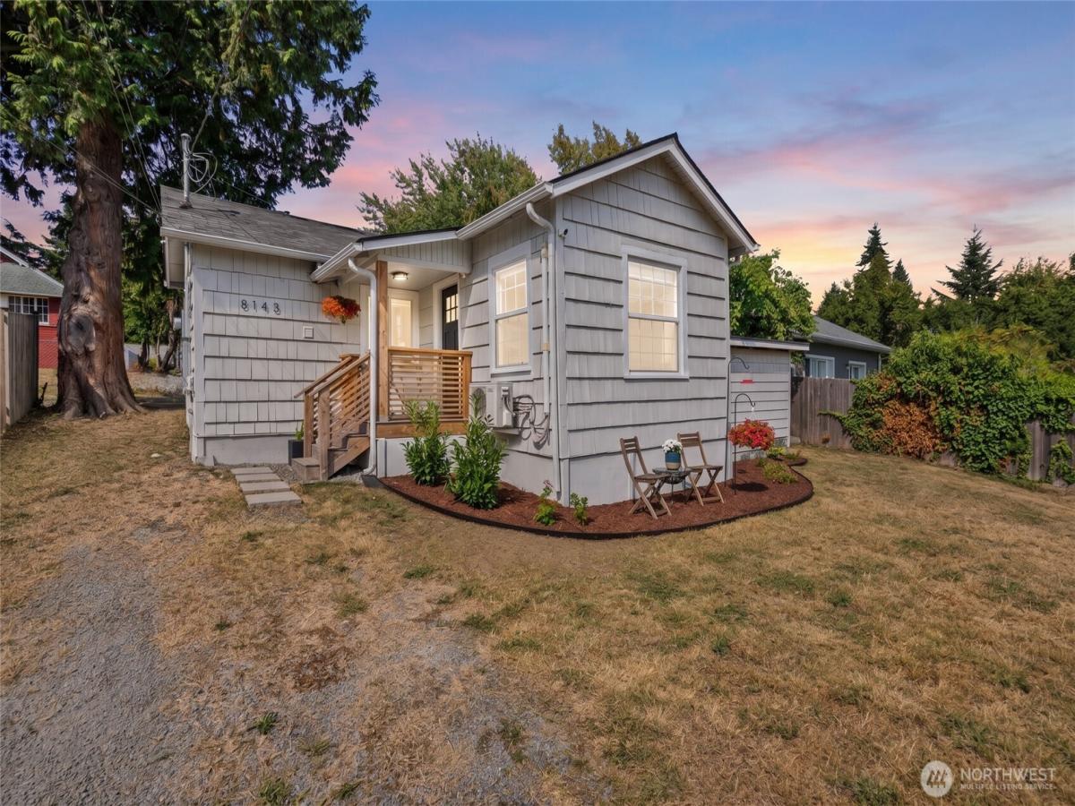 MLS #NWM2581452 image #0