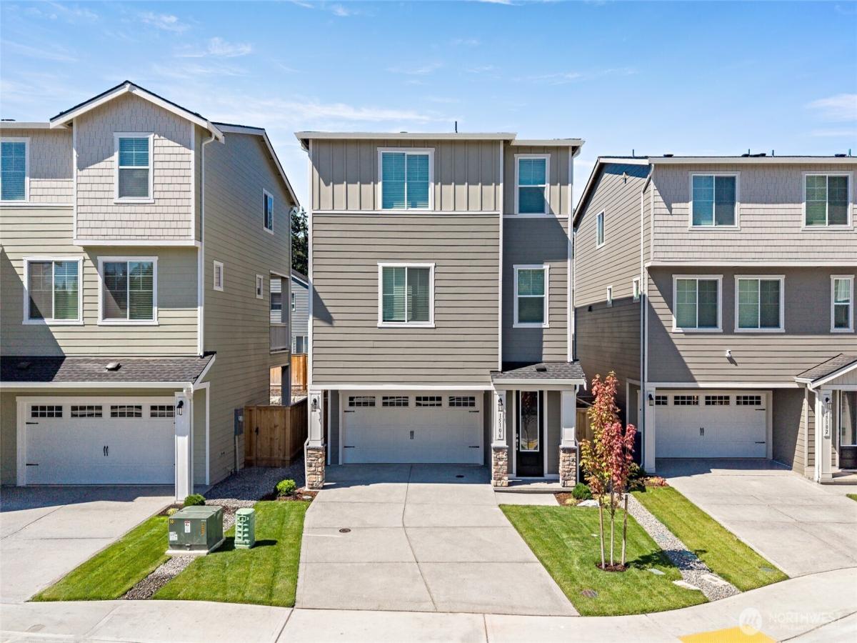 MLS #NWM2581842 image #0
