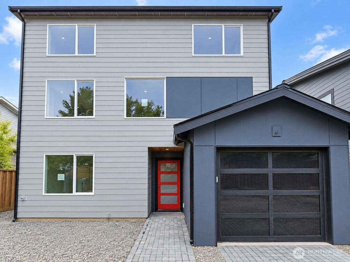 MLS #NWM2581845 image #0