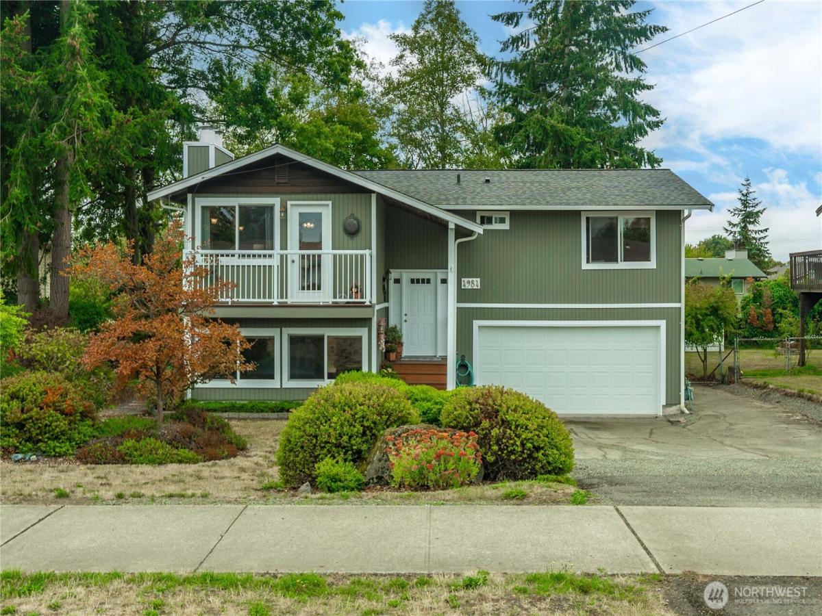 MLS #NWM2582483 image #0