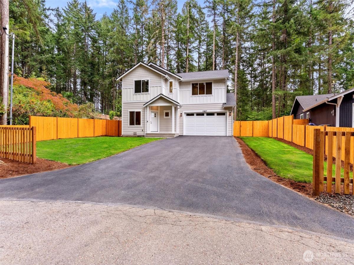 MLS #NWM2582500 image #0