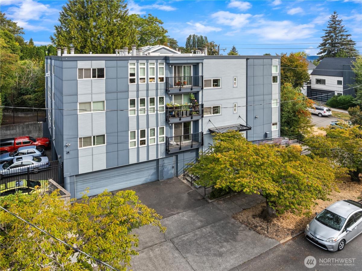 MLS #NWM2582934 image #0