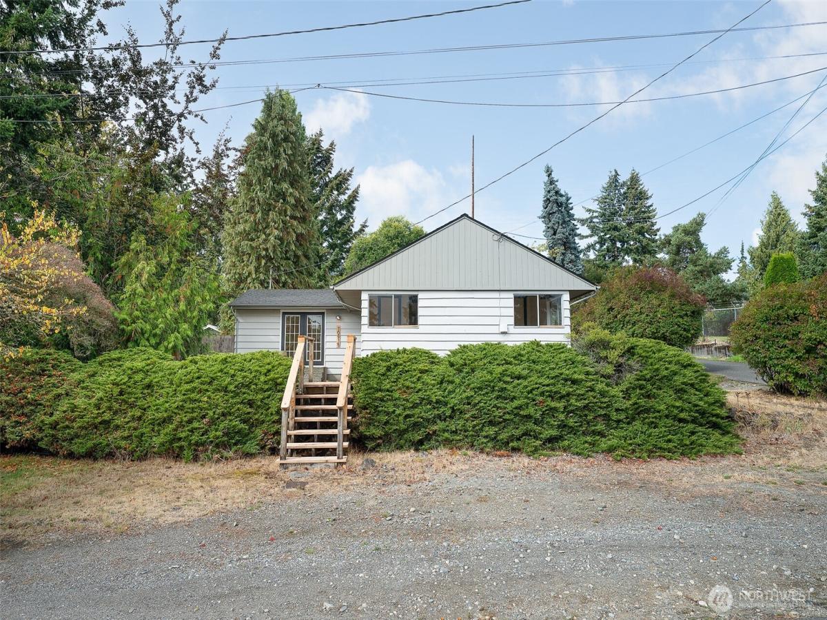 MLS #NWM2582955 image #0