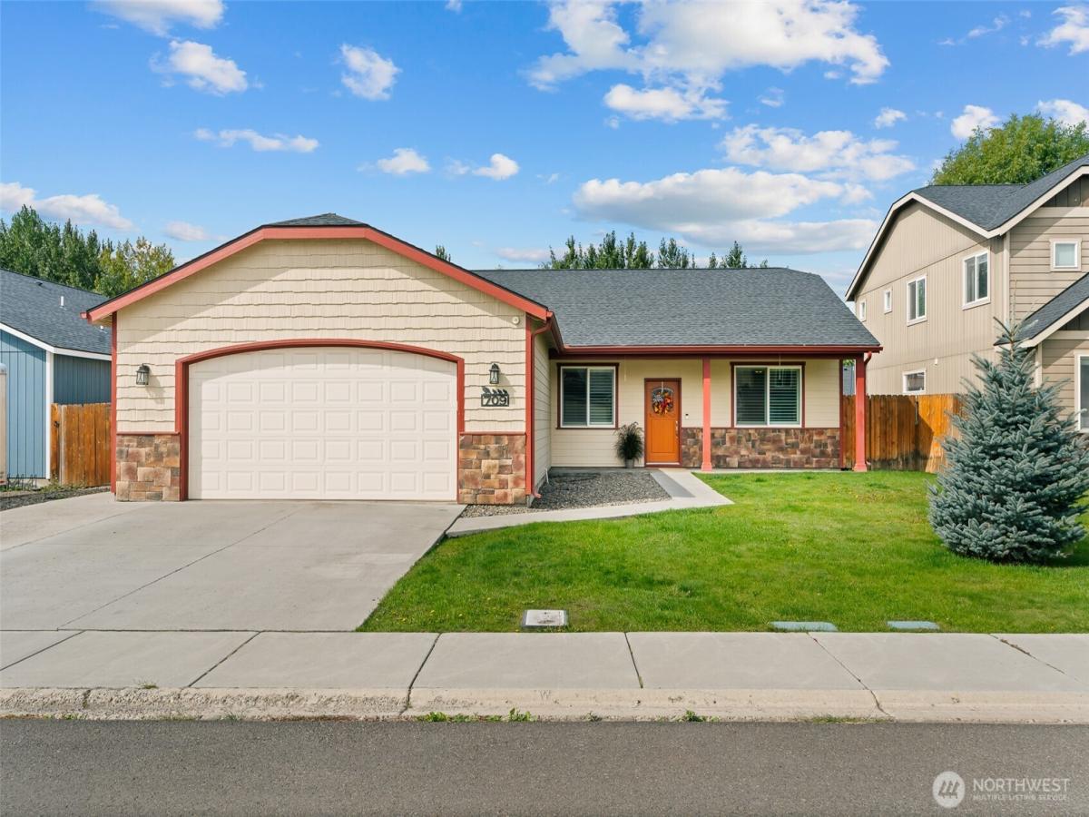 MLS #NWM2582991 image #0