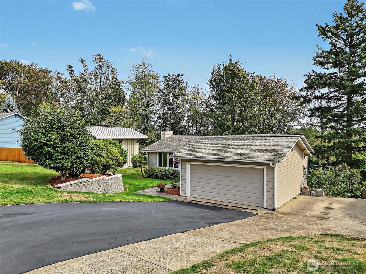 MLS #NWM2583435 image #0