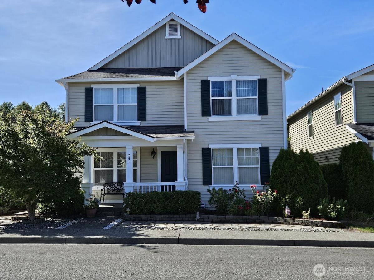 MLS #NWM2583454 image #0