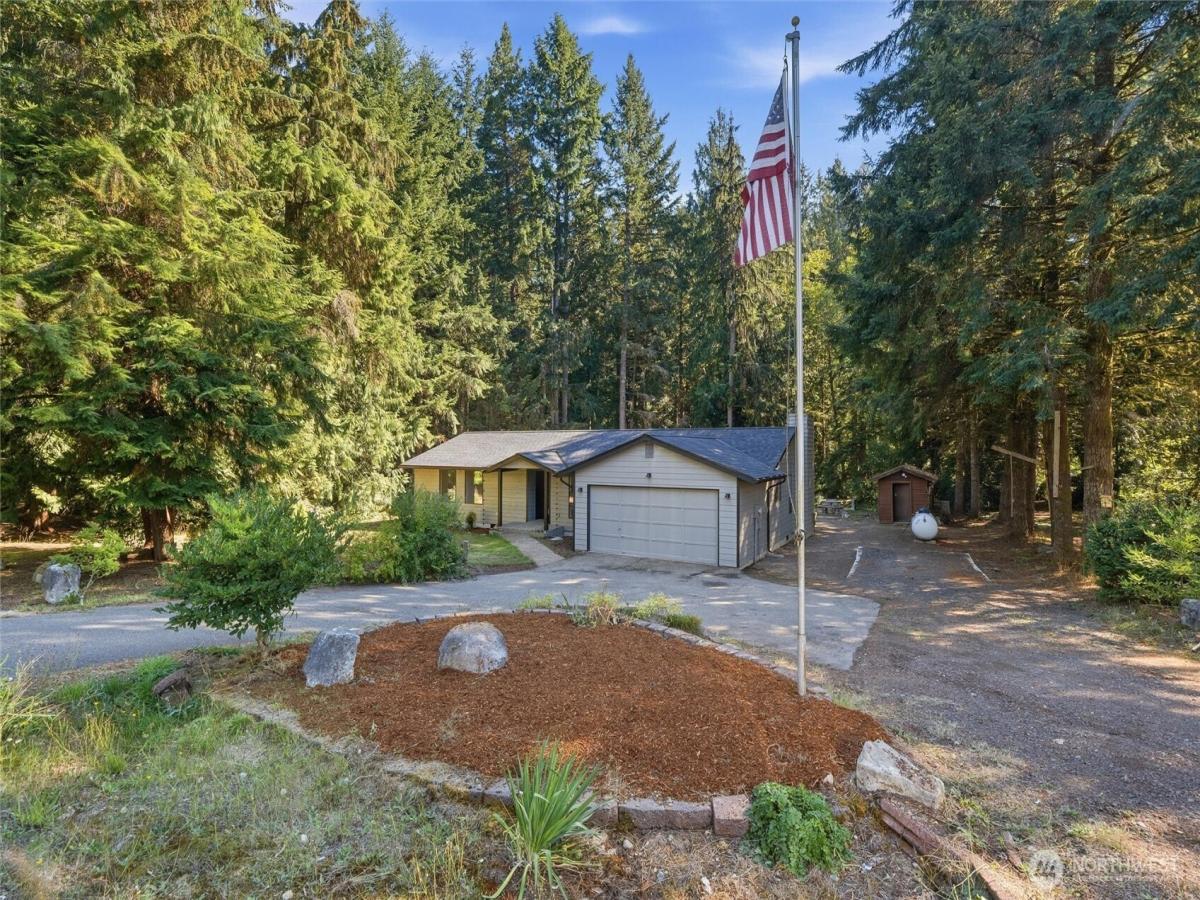 MLS #NWM2583987 image #0