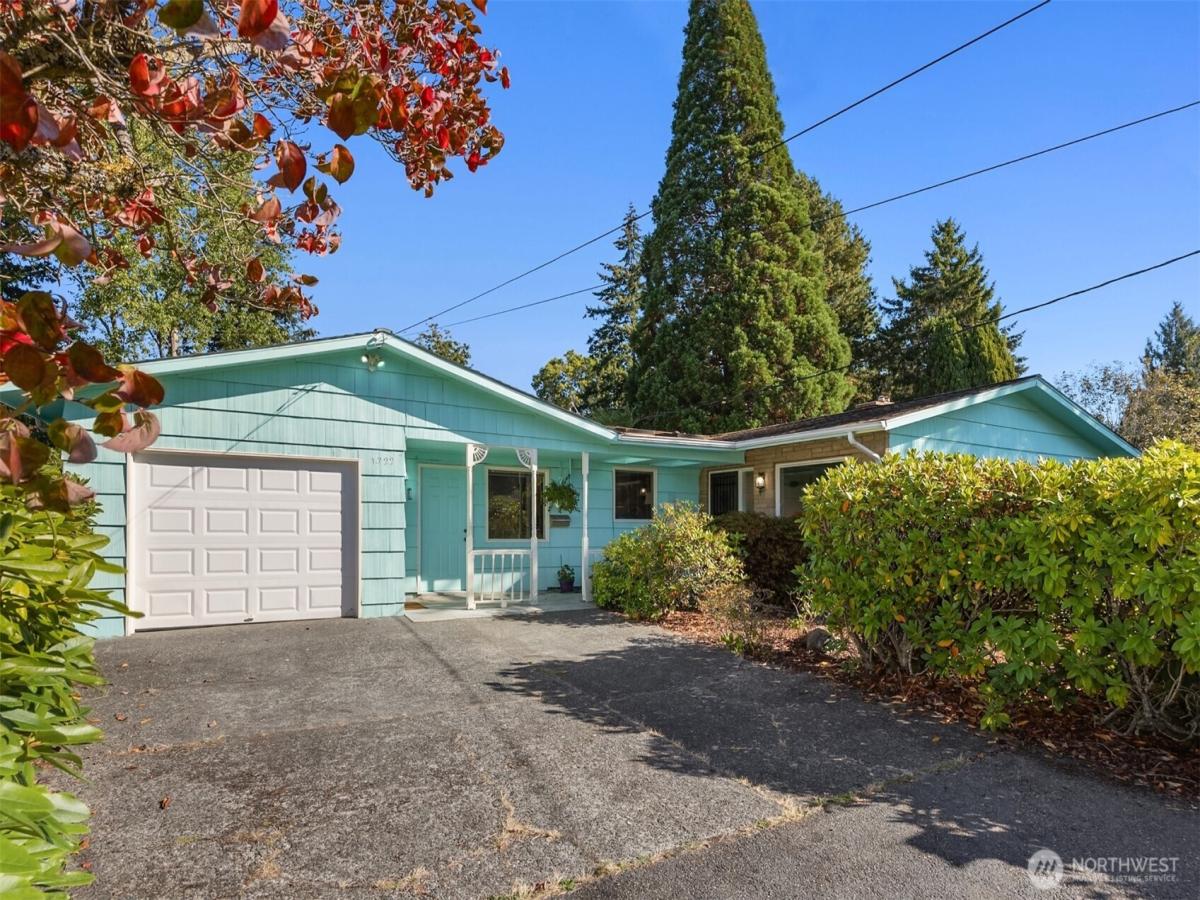 MLS #NWM2584087 image #0
