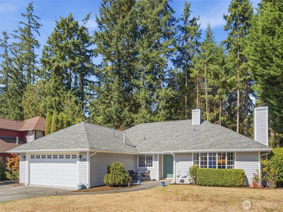 MLS #NWM2584387 image #0