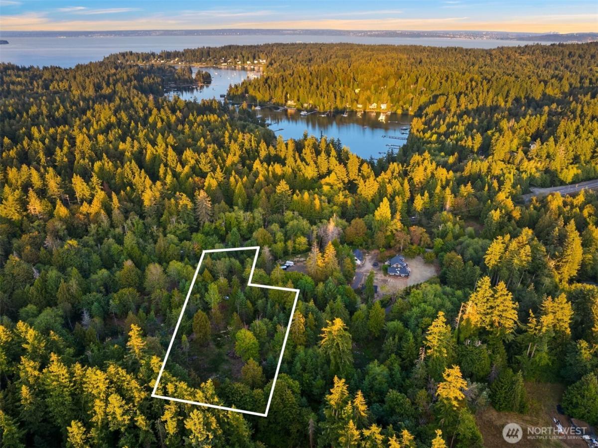 MLS #NWM2584672 image #0