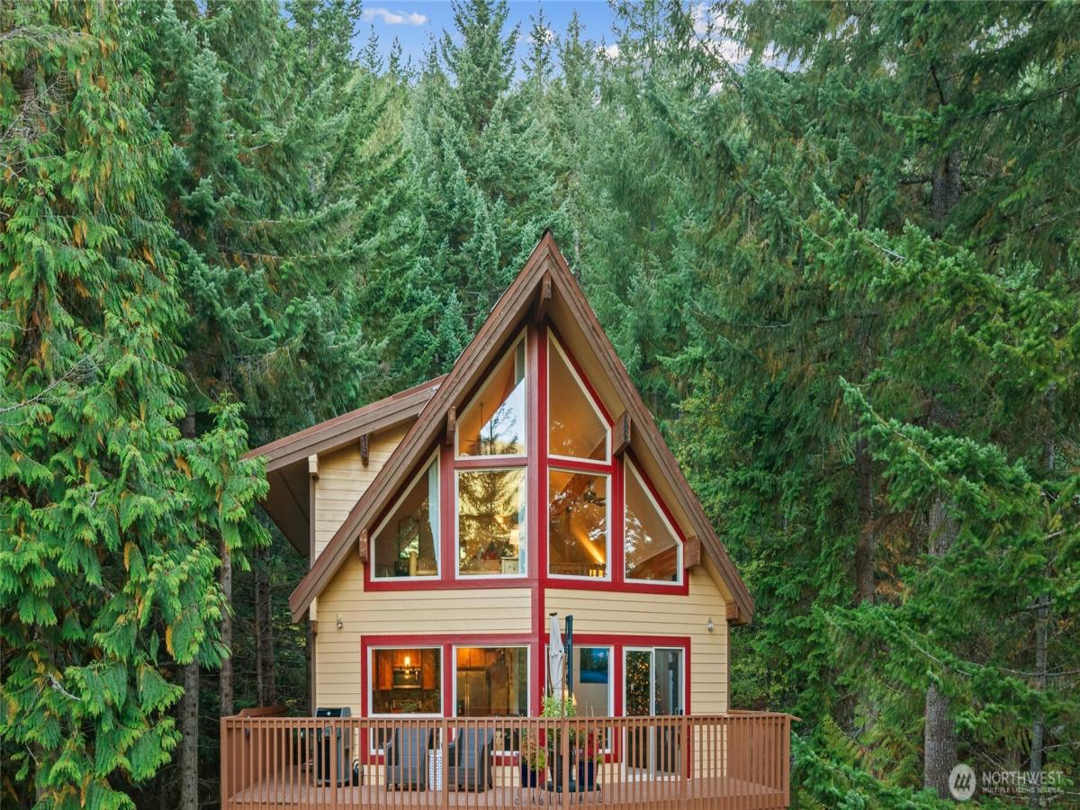 MLS #NWM2584872 image #0
