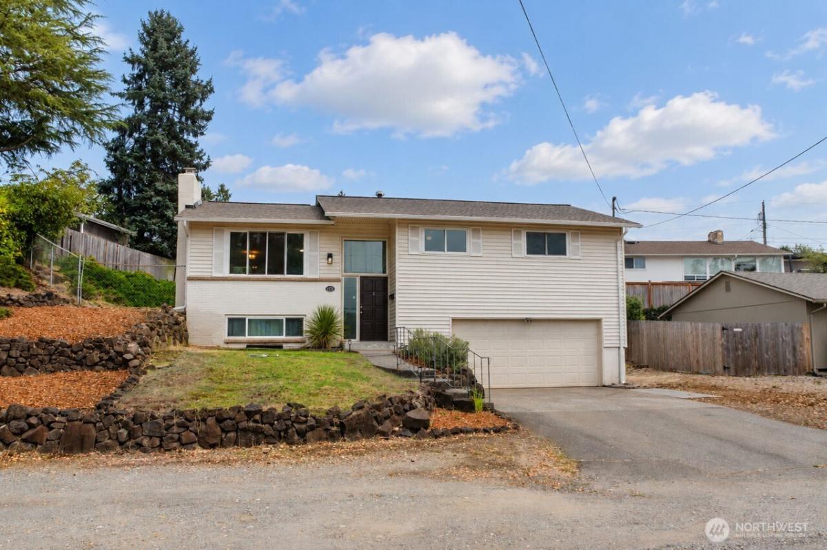 MLS #NWM2584924 image #0