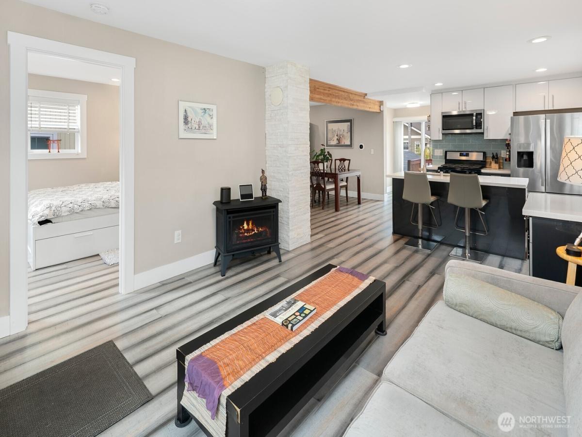 MLS #NWM2585291 image #0